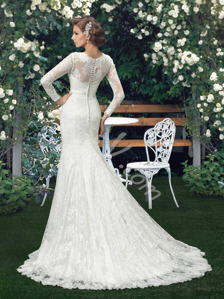 Vintage Long Sleeved Fit & Flare Wedding Dress