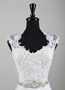 Queen Anne Neckline Lace Bridal Jacket