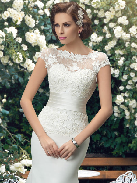 Chiffon & Lace Trumpet Bridal Gown